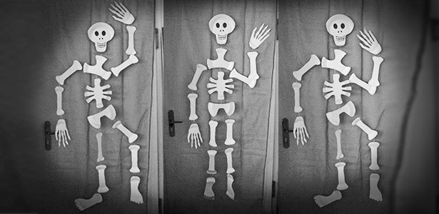 Gruuuseliges Pappteller-Skelett für Halloween basteln, Kinder!