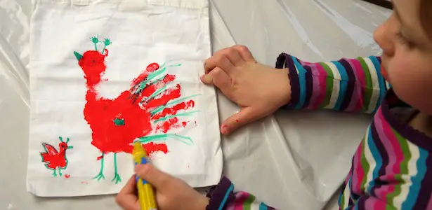 Malen mit Hand und Fuß – Handabrücke, Fussabdrücke