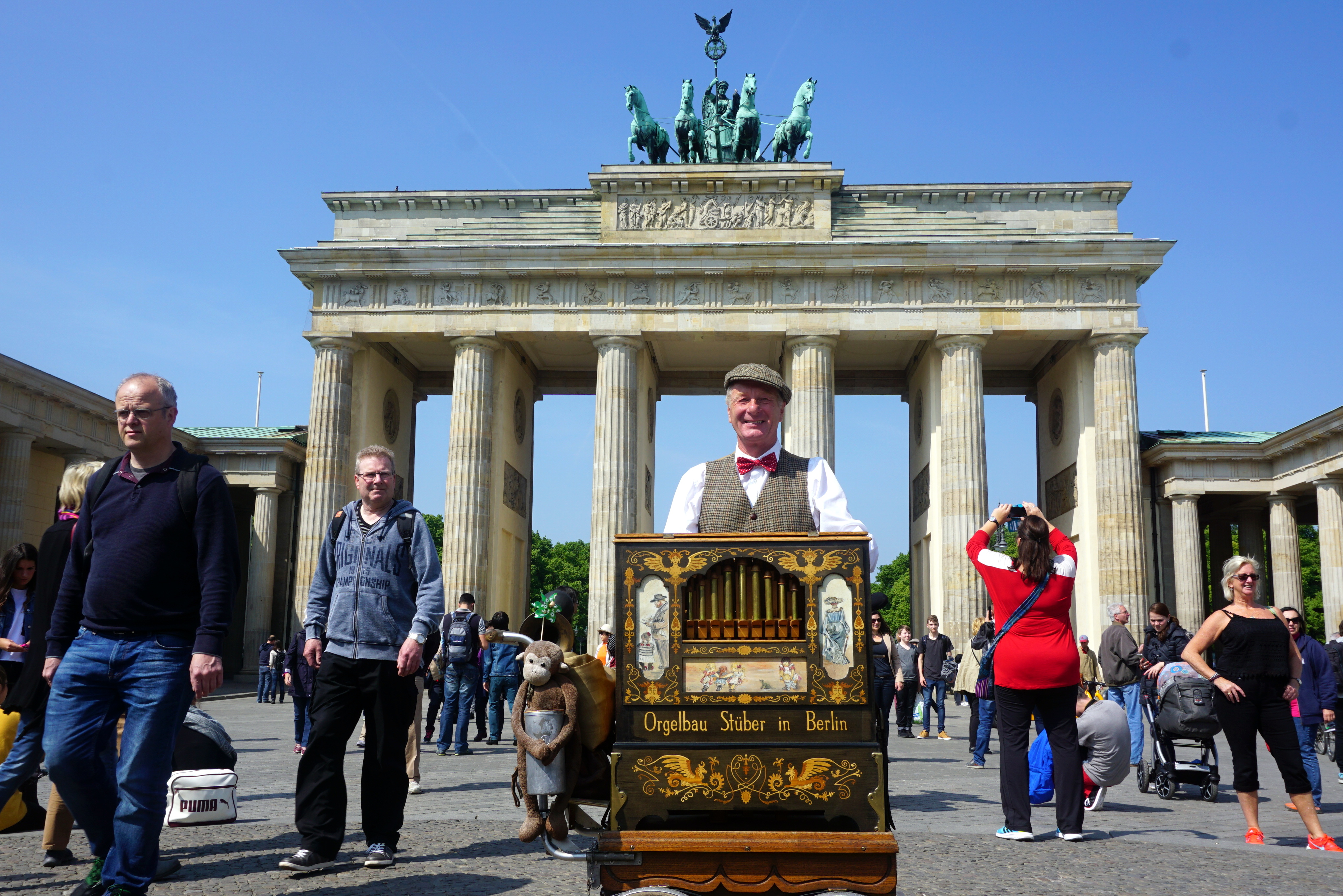 Berlin entdecken Leierkasten Brandenburger Tor