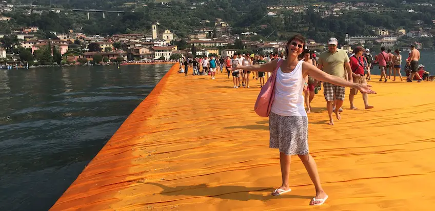 Wunderbare Mutter-Tochter-Reise an den Floating Piers von Christo am Lago Iseo