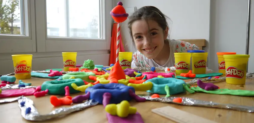 Knete deinen Lieblingsort in der Stadt – der Kindergarten-Preis von Play-Doh (Werbung)