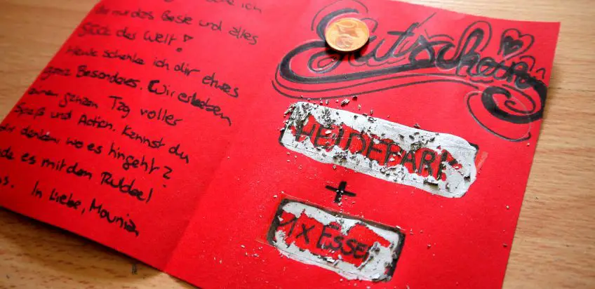 Rubbel-Karten DIY – Tolle Geschenkkarten mit Kindern selber machen