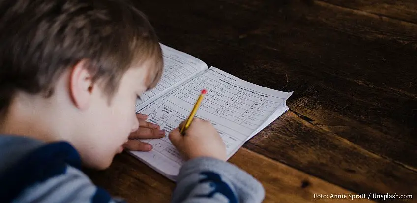 Die Unterschrift der Eltern nach einer verpatzen Klassenarbeit – Warum ich nichts von dieser Regel halte